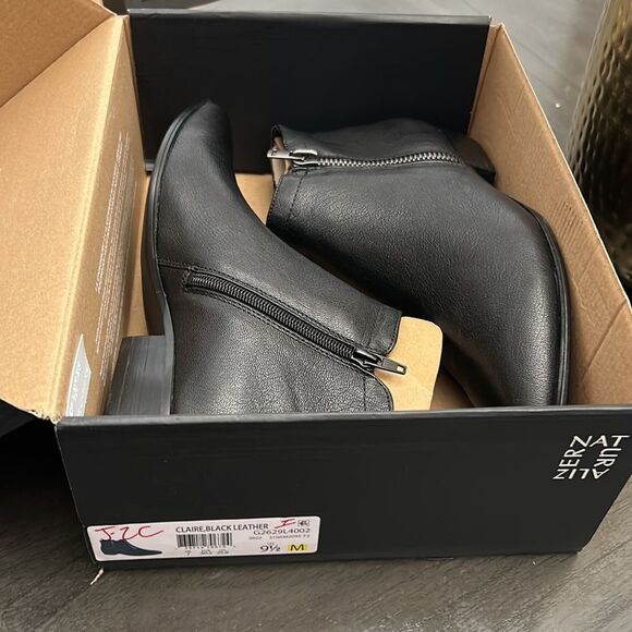 Naturalizer Women's, Claire Boot - Picture 2 of 12